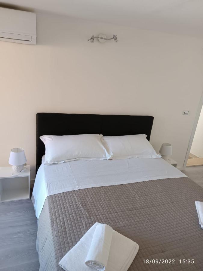 Di Fronzo Guest House T Triggiano Eksteriør bilde